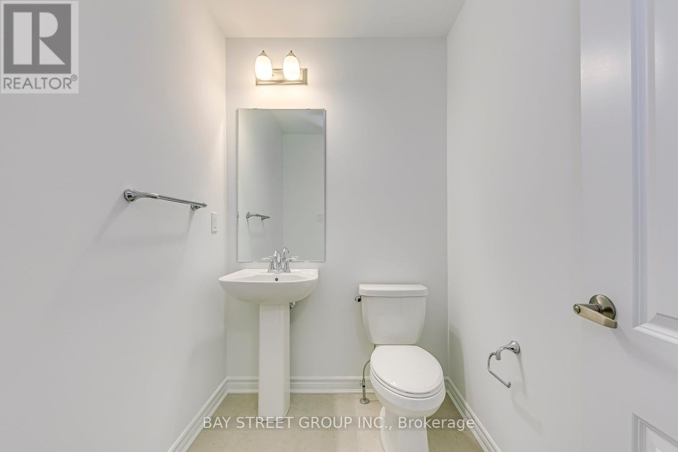 3074 MERRICK ROAD - Photo 24