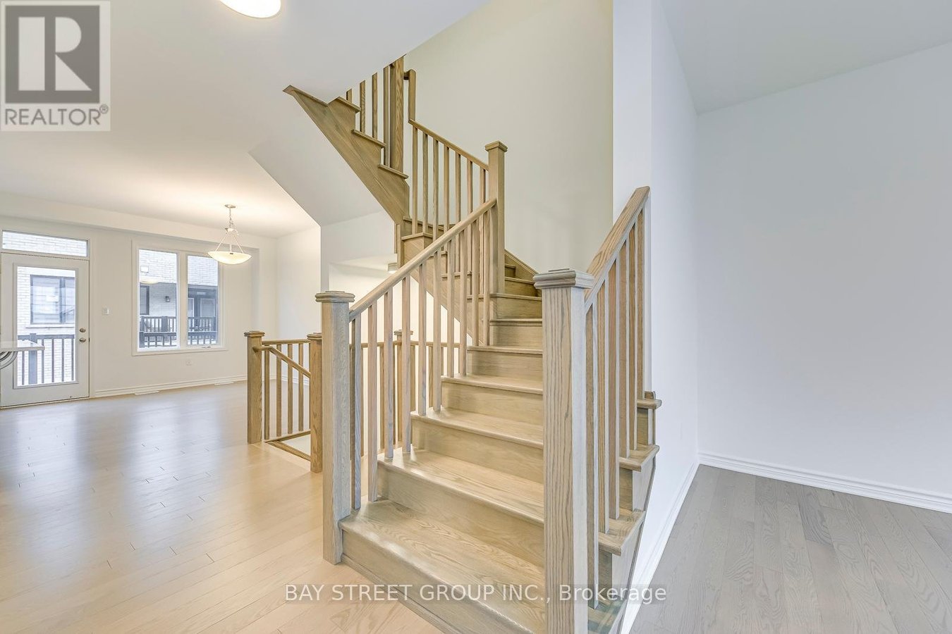 3074 MERRICK ROAD - Photo 26