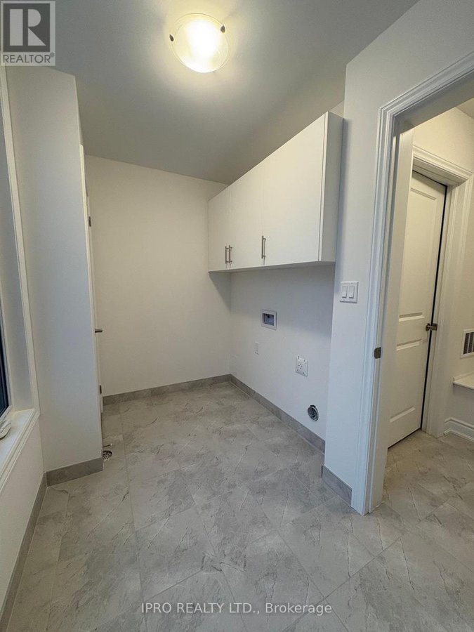 1398 COURTLEIGH TRAIL - Photo 4