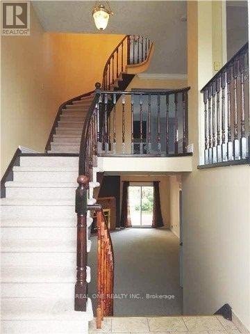 1143 LINDSAY DRIVE - Photo 2