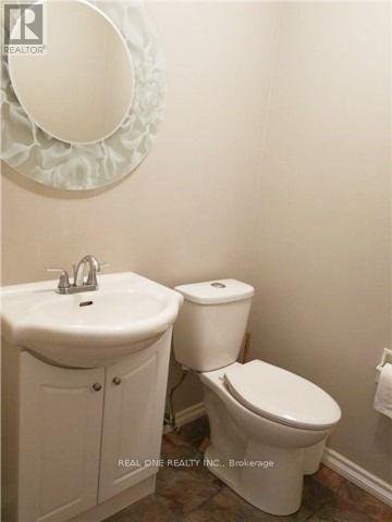 1143 LINDSAY DRIVE - Photo 8