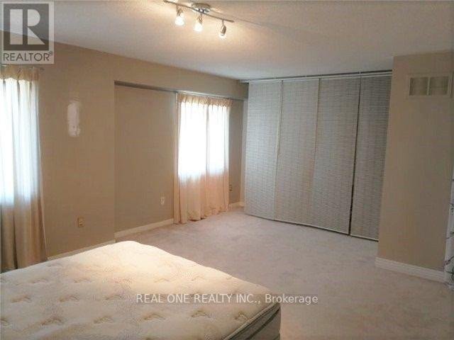 1143 LINDSAY DRIVE - Photo 9