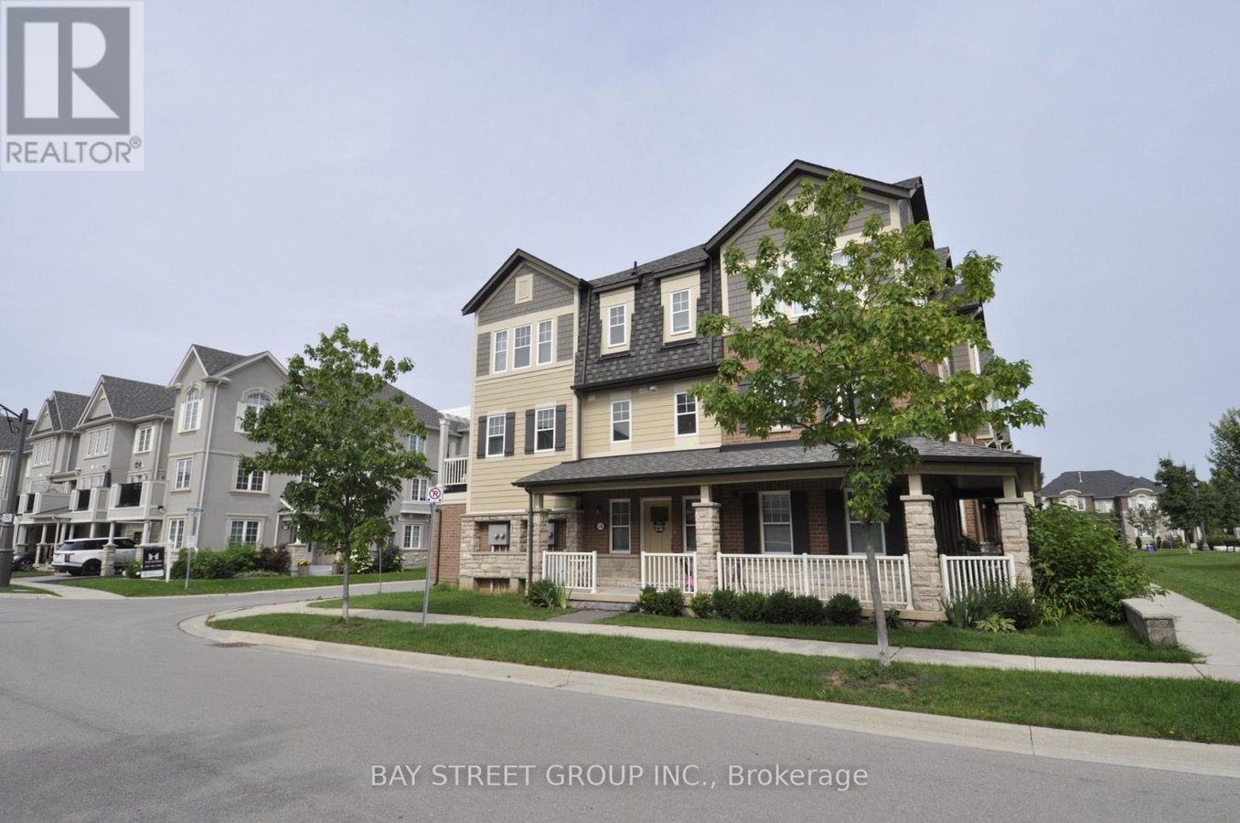 5 - 265 ELLEN DAVIDSON DRIVE - Photo 2