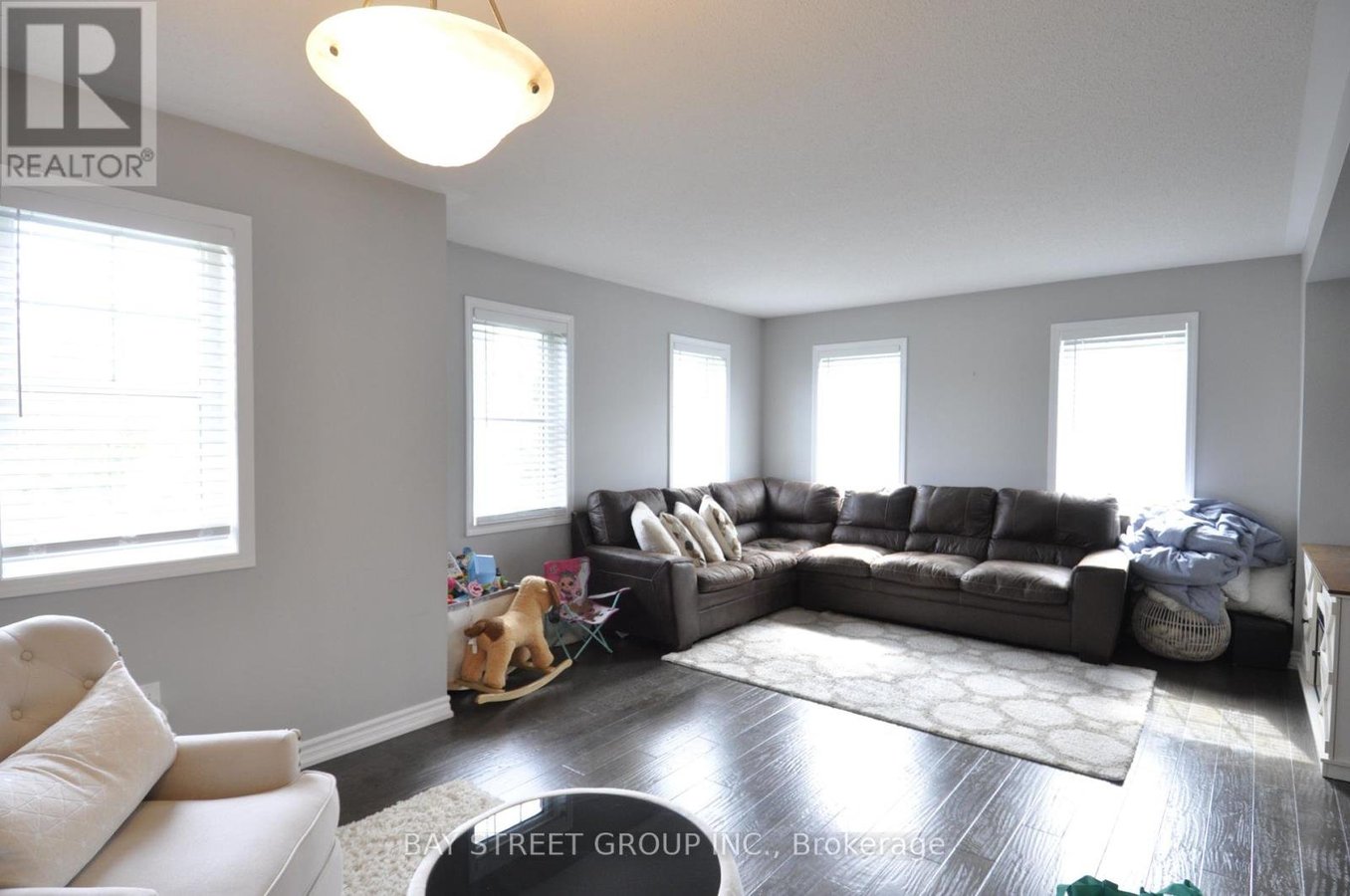 5 - 265 ELLEN DAVIDSON DRIVE - Photo 5