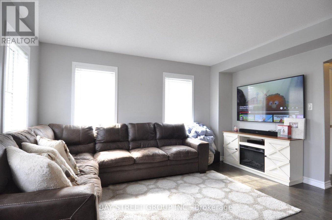 5 - 265 ELLEN DAVIDSON DRIVE - Photo 8
