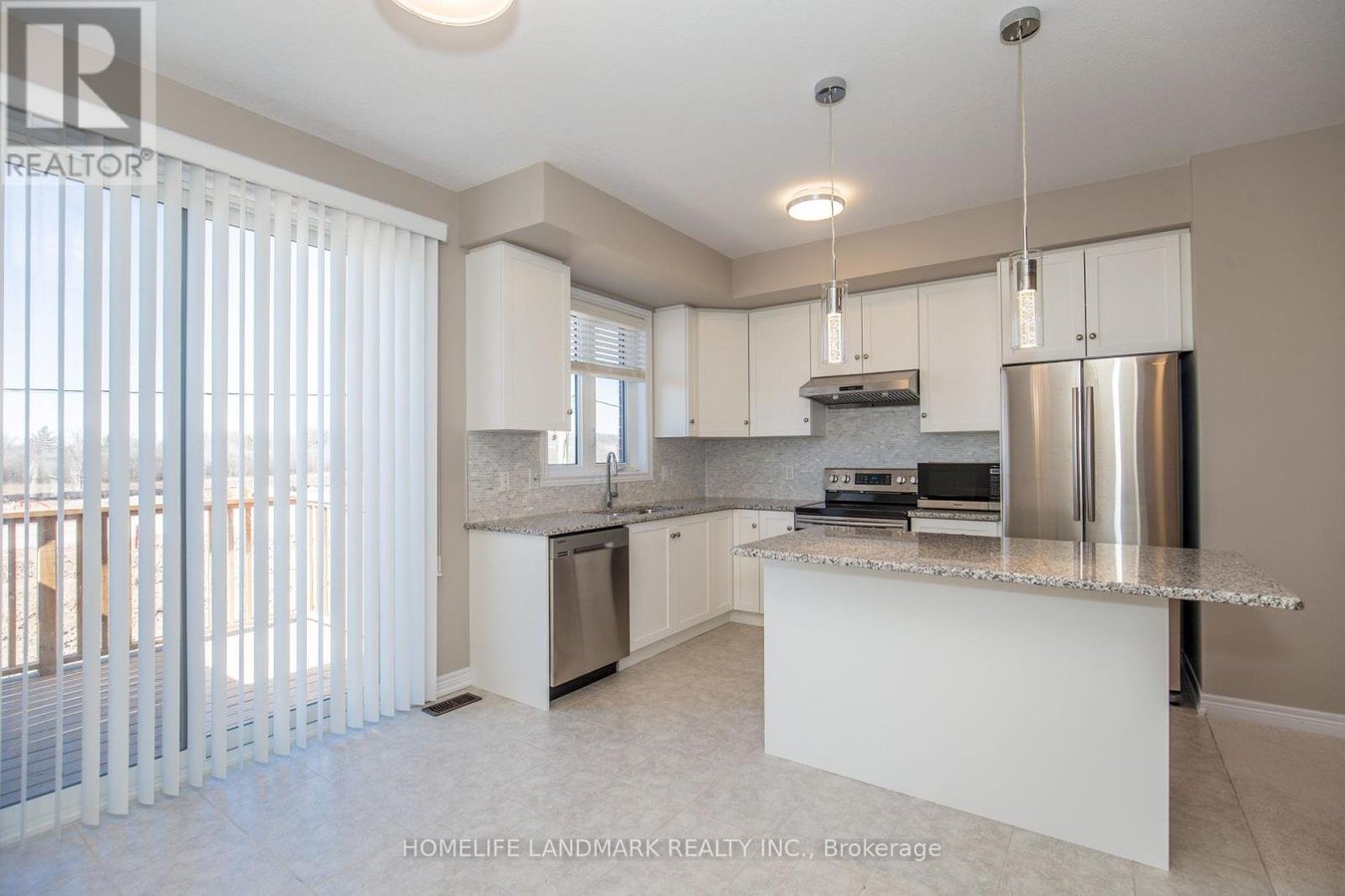 401 HARDWICK COMMON - Photo 2