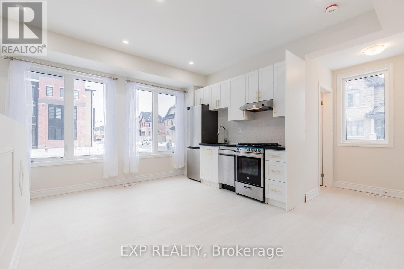 3330 MILLICENT AVENUE - Photo 7