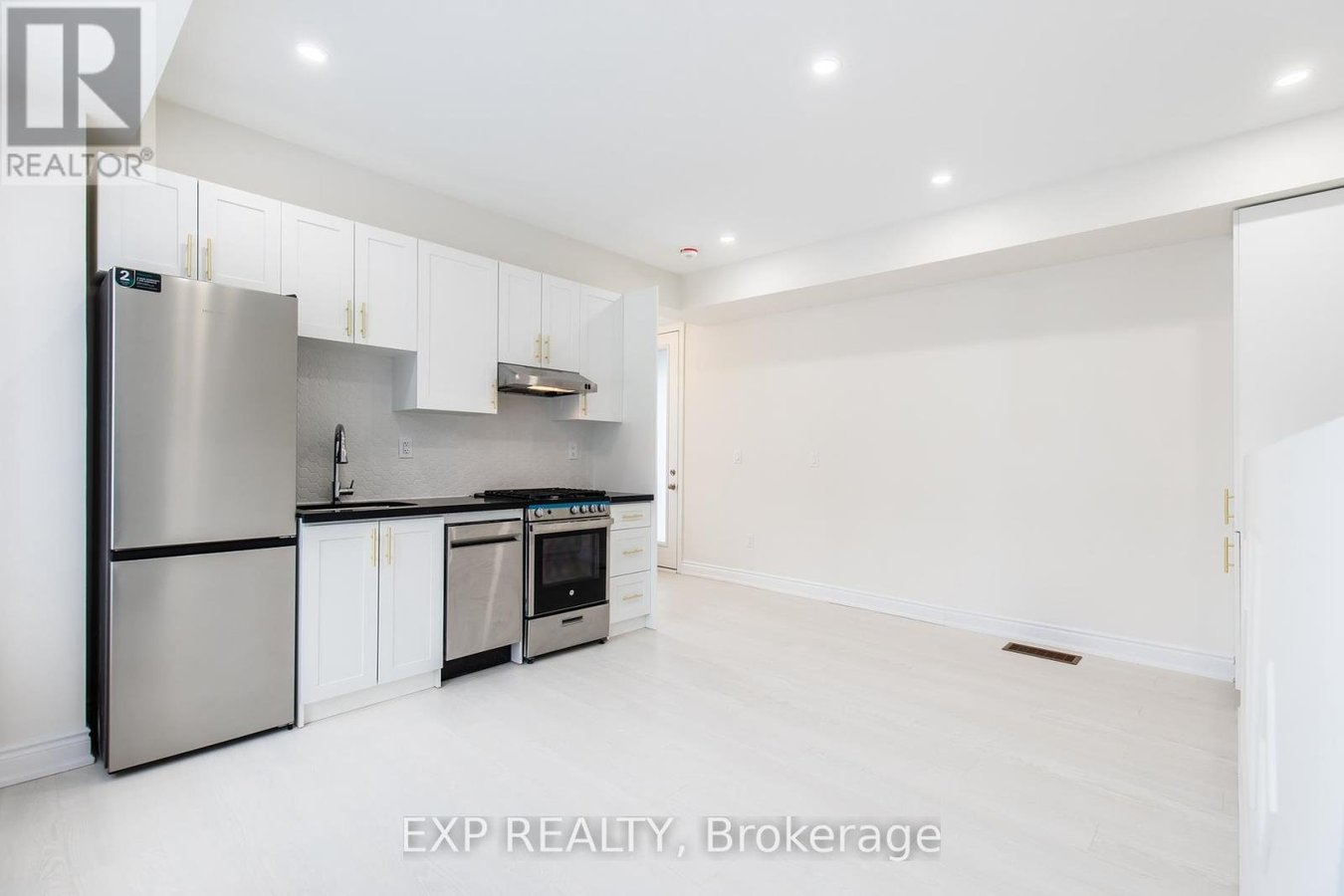 3330 MILLICENT AVENUE - Photo 9