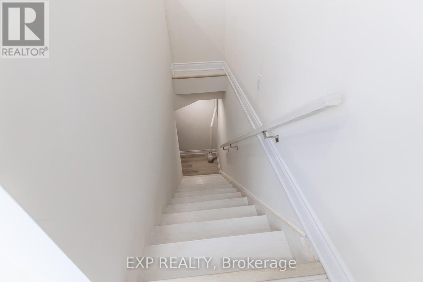 3330 MILLICENT AVENUE - Photo 13