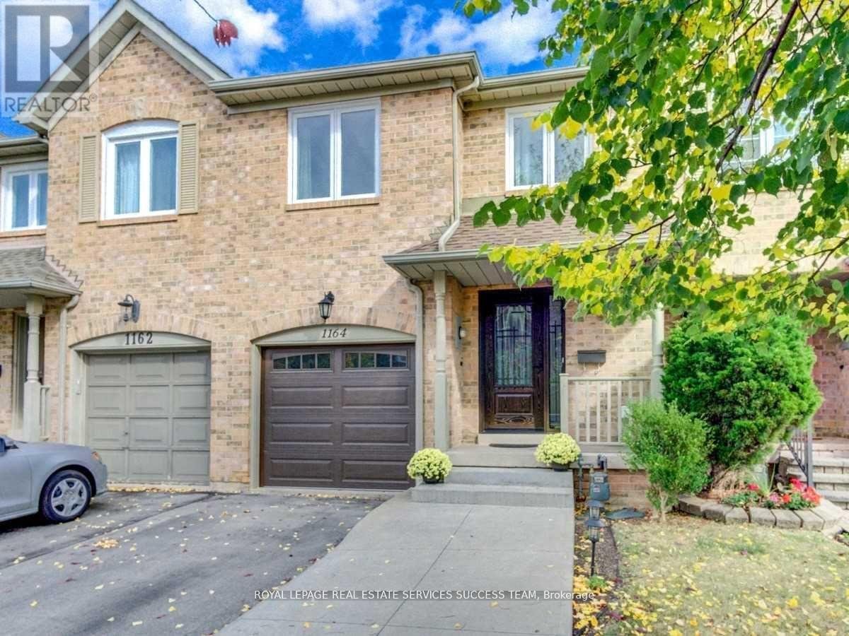 1164 TREETOP TERRACE - Photo 2