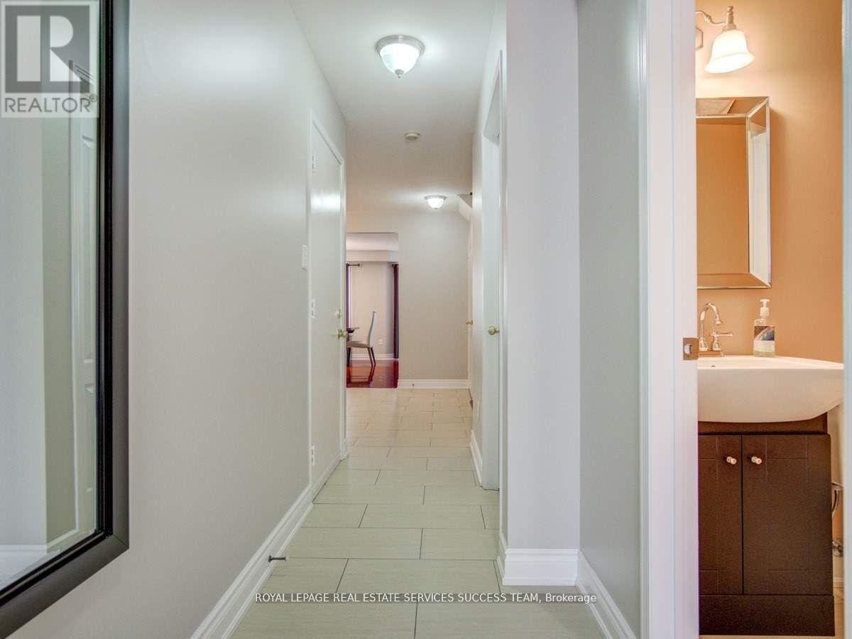 1164 TREETOP TERRACE - Photo 4