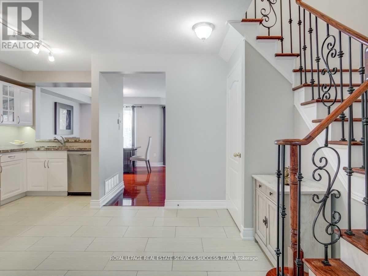 1164 TREETOP TERRACE - Photo 5