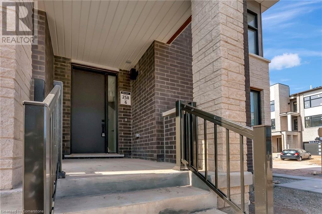 3066 WELSMAN Gardens - Photo 2