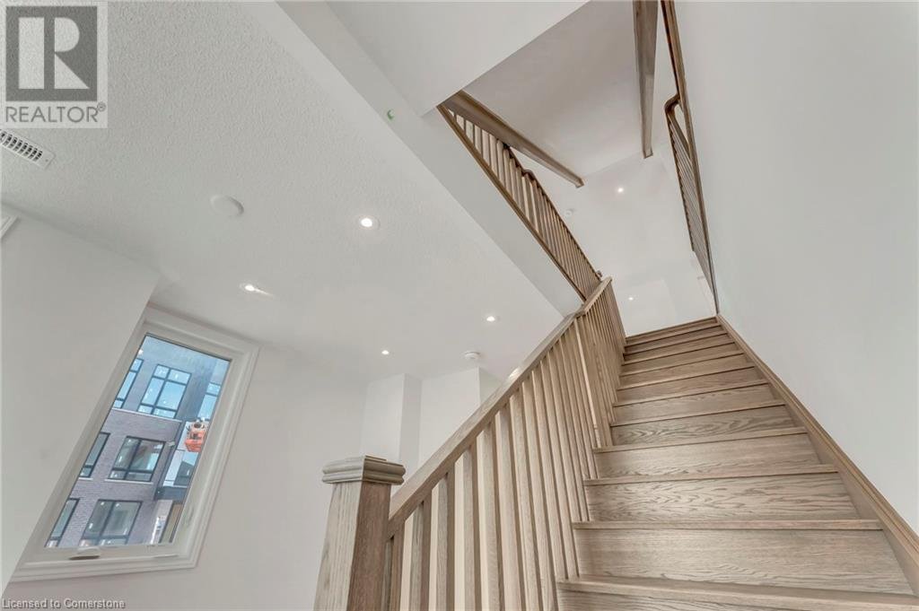 3066 WELSMAN Gardens - Photo 8