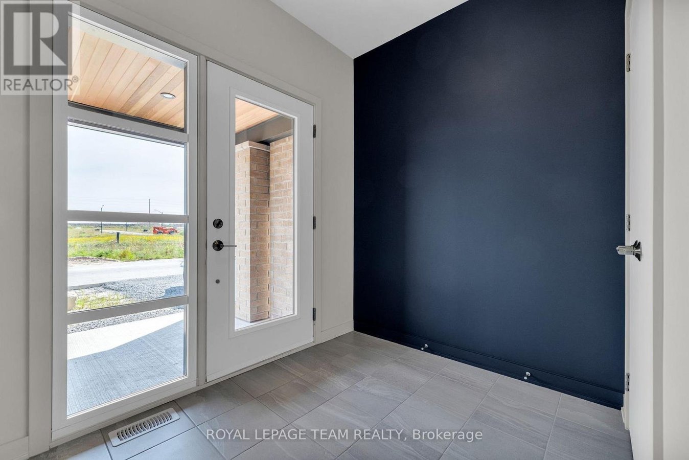 158 UNISON STREET - Photo 4