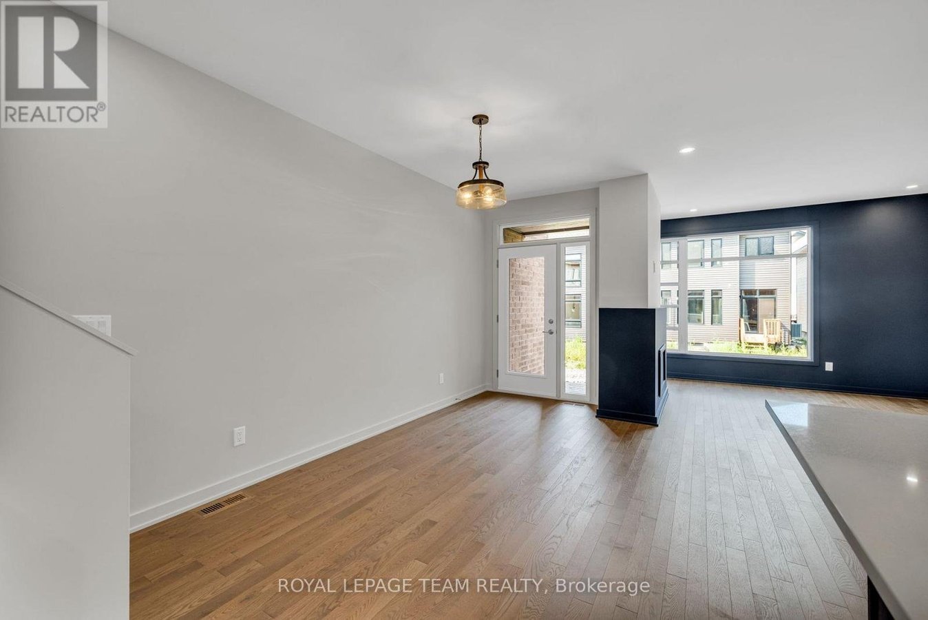 158 UNISON STREET - Photo 12