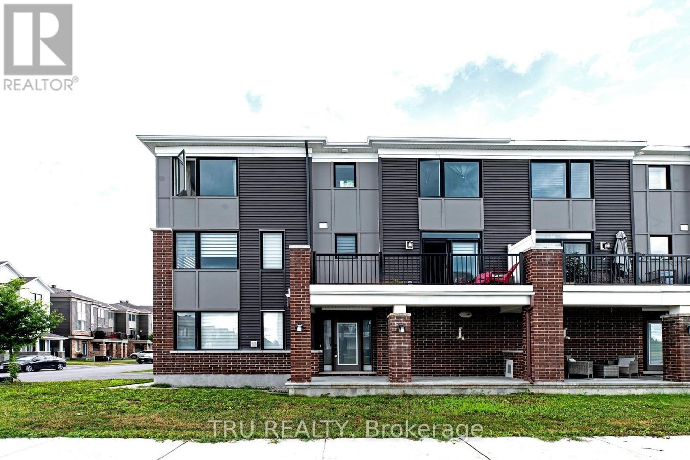34 CASPIAN ROW - Photo 3