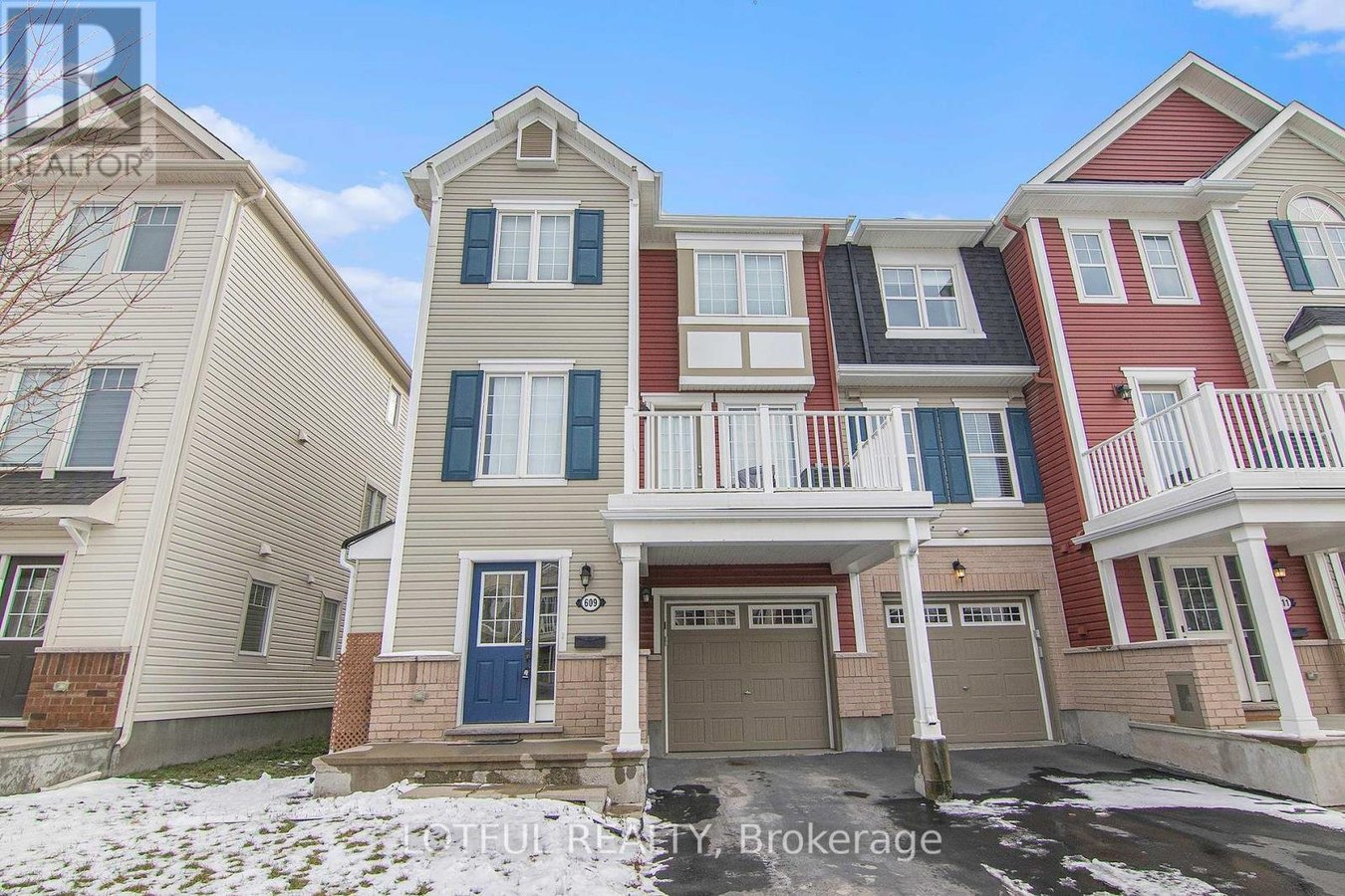 609 FOXLIGHT CIRCLE - Photo 1