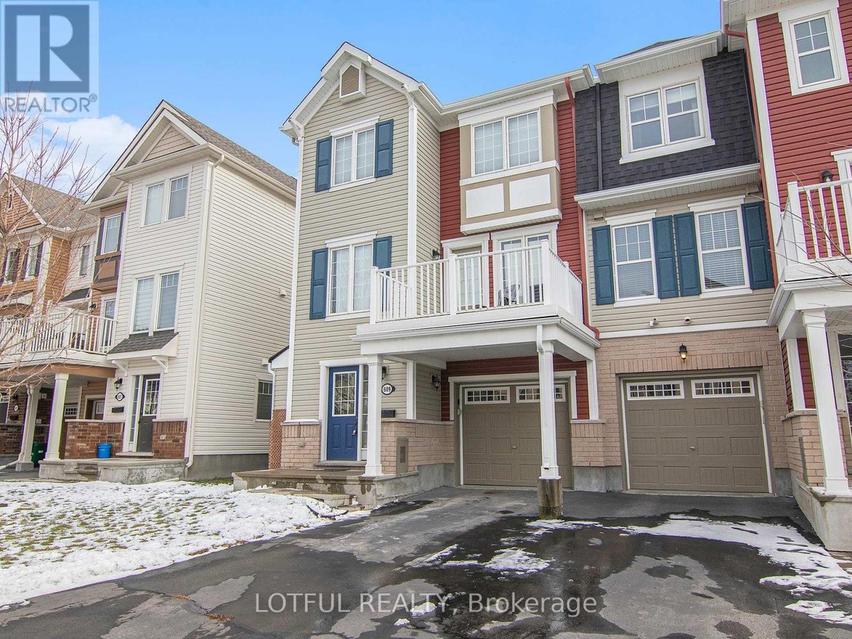 609 FOXLIGHT CIRCLE - Photo 2