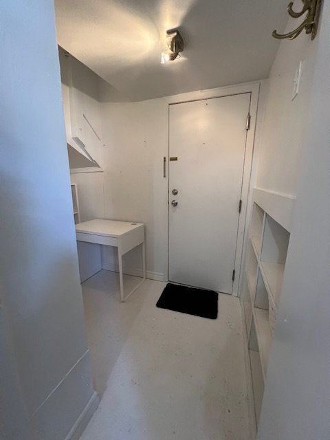 36 Third Avenue - Photo 3