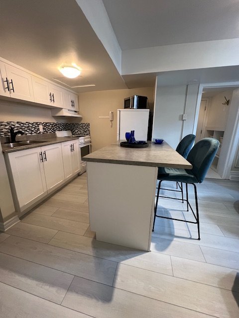 36 Third Avenue - Photo 17