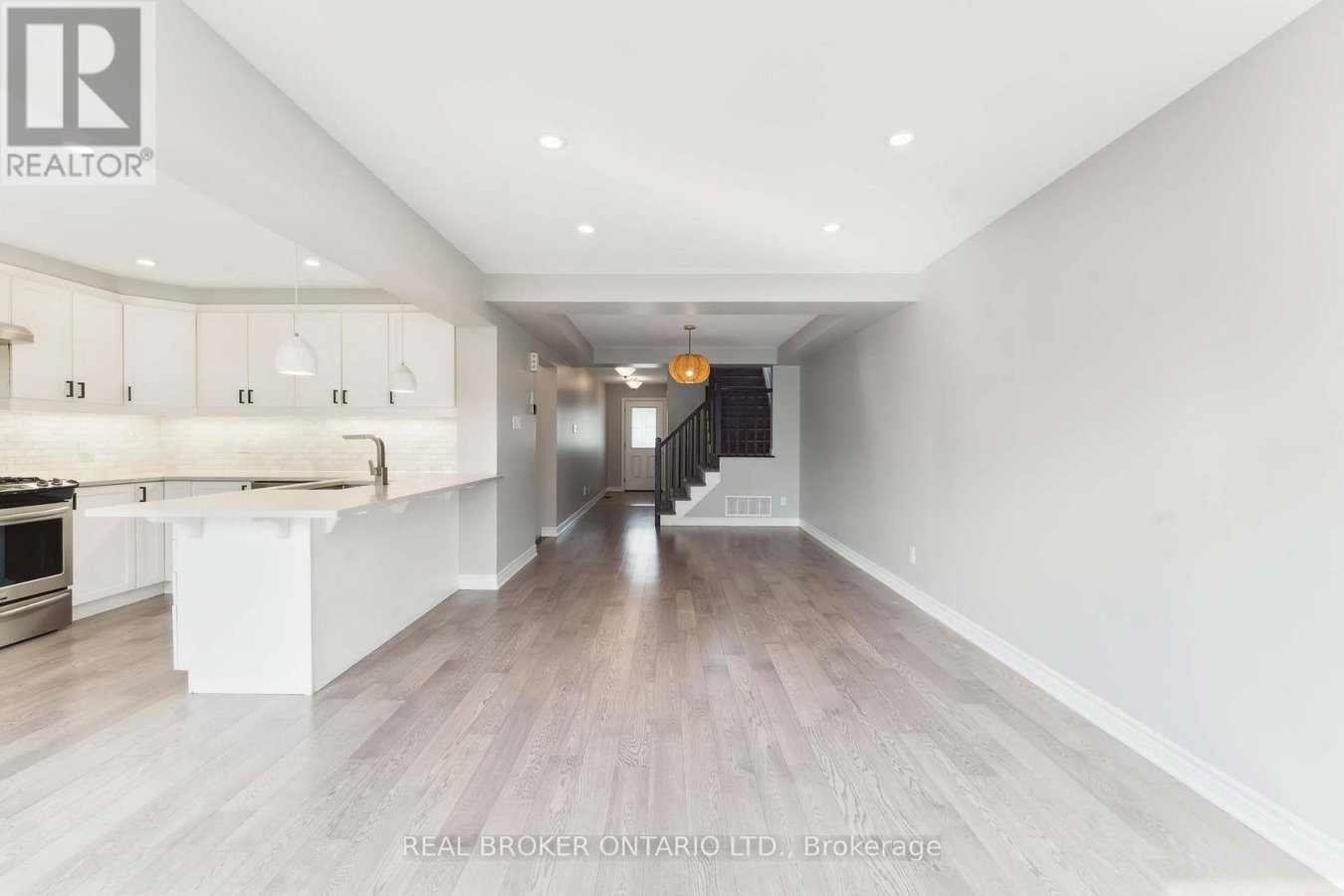 391 ROUNCEY ROAD - Photo 10