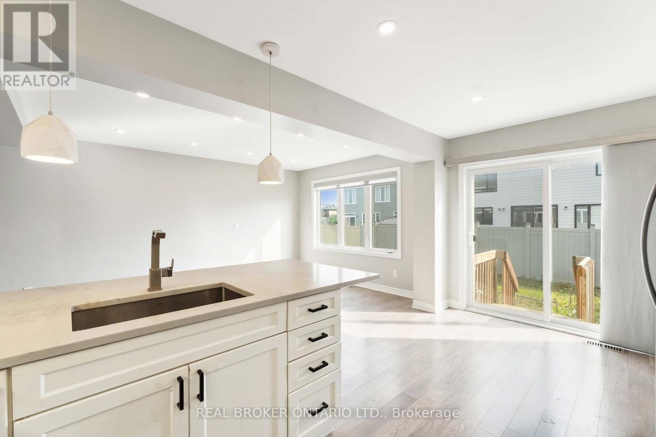 391 ROUNCEY ROAD - Photo 15