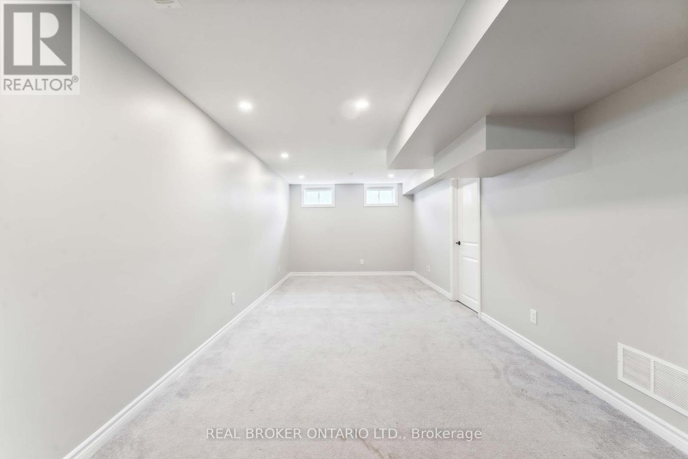 391 ROUNCEY ROAD - Photo 32