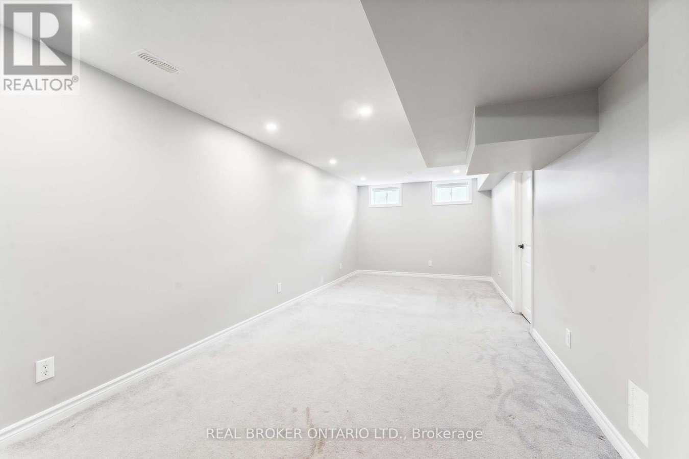 391 ROUNCEY ROAD - Photo 33