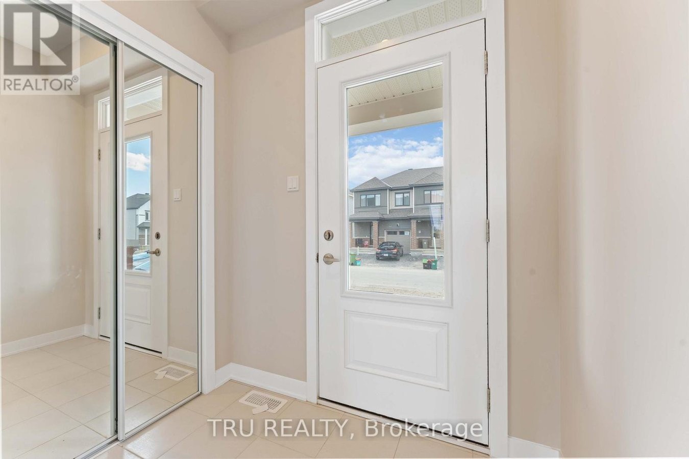 845 ANDESITE TERRACE E - Photo 2