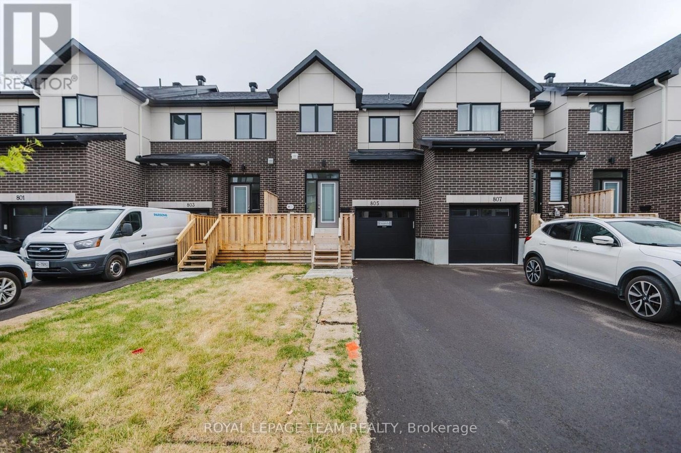 805 ANCIANO CRESCENT - Photo 1