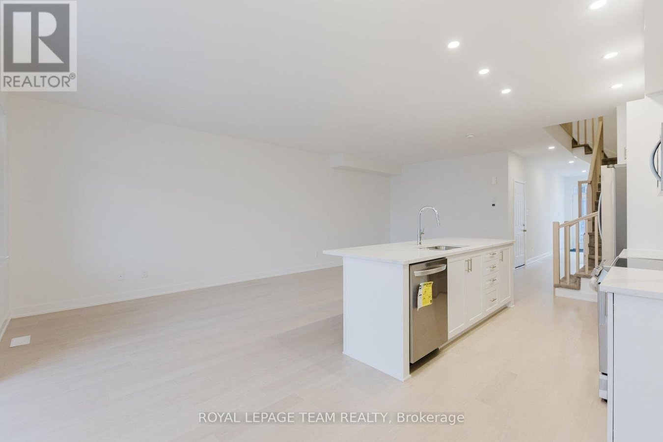 805 ANCIANO CRESCENT - Photo 10
