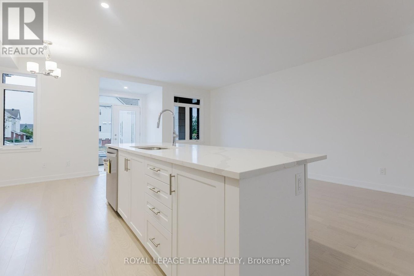 805 ANCIANO CRESCENT - Photo 12