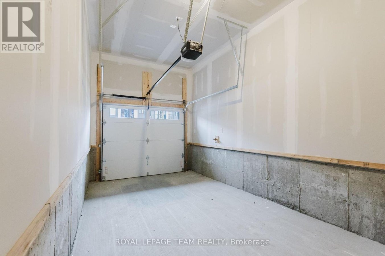 805 ANCIANO CRESCENT - Photo 31