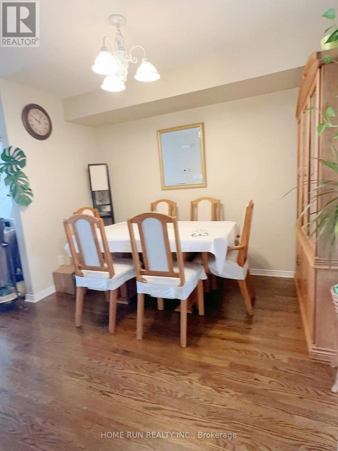 83 CHESAPEAKE CRESCENT - Photo 2