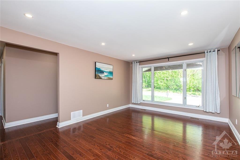 2674 Clarenda Street - Photo 9