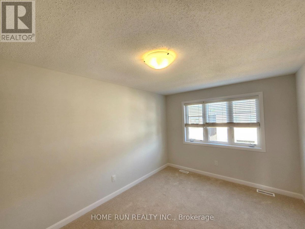 932 EILEEN VOLLICK CRESCENT - Photo 8