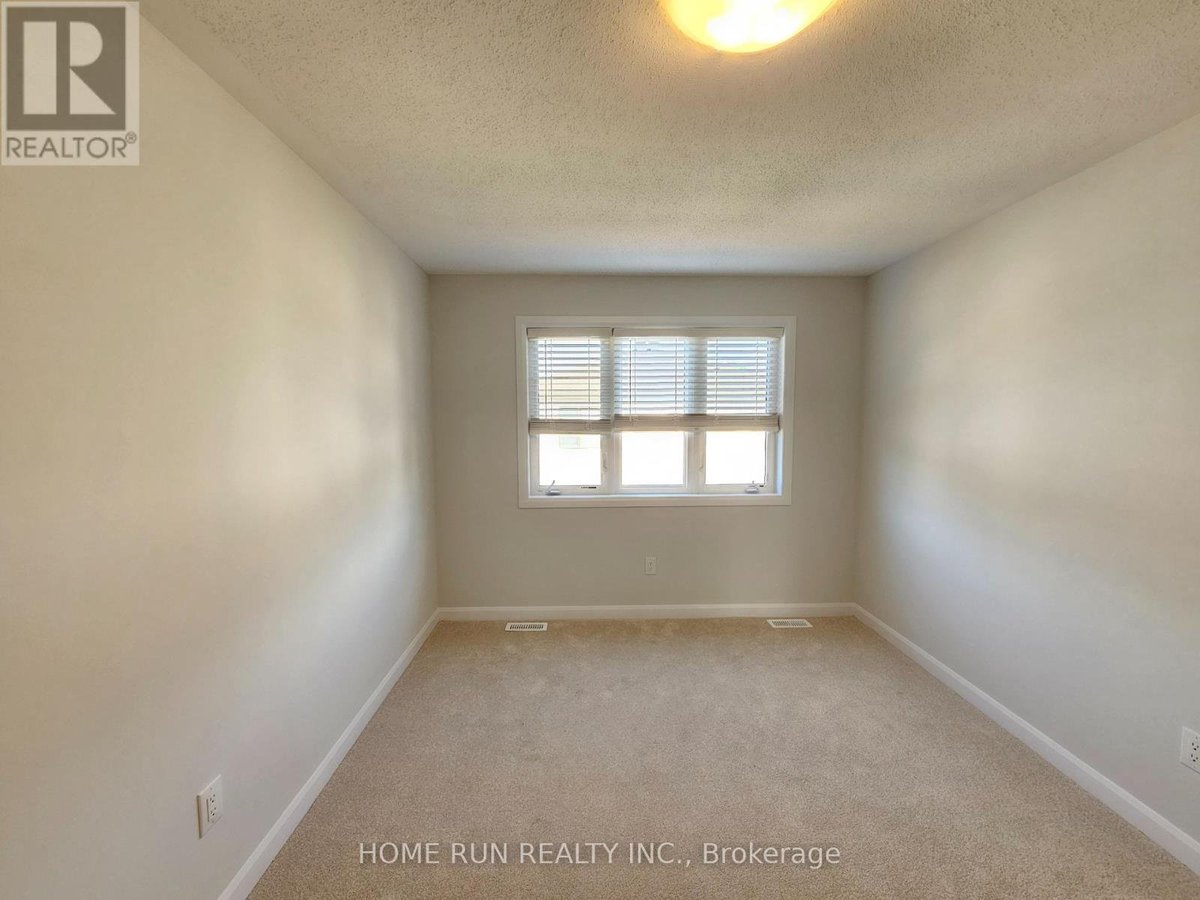 932 EILEEN VOLLICK CRESCENT - Photo 9