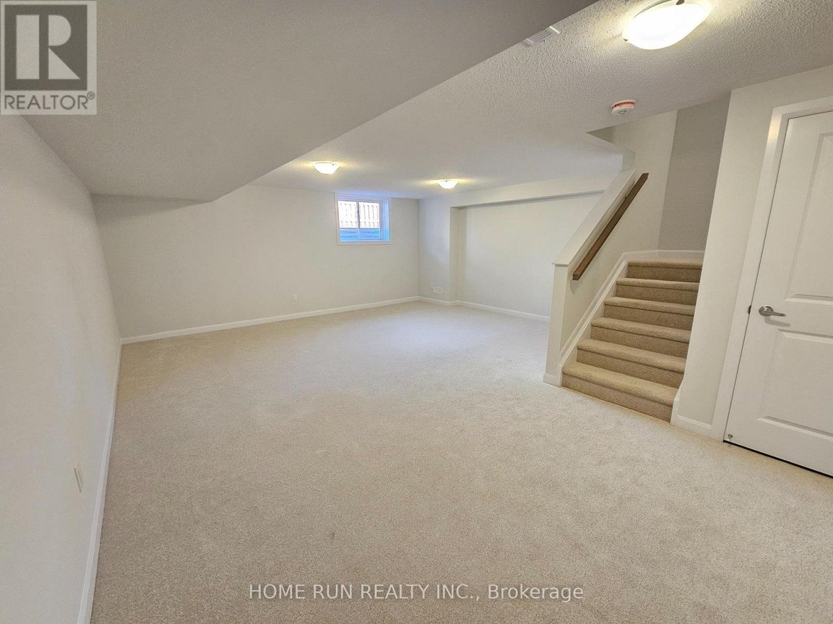 932 EILEEN VOLLICK CRESCENT - Photo 16