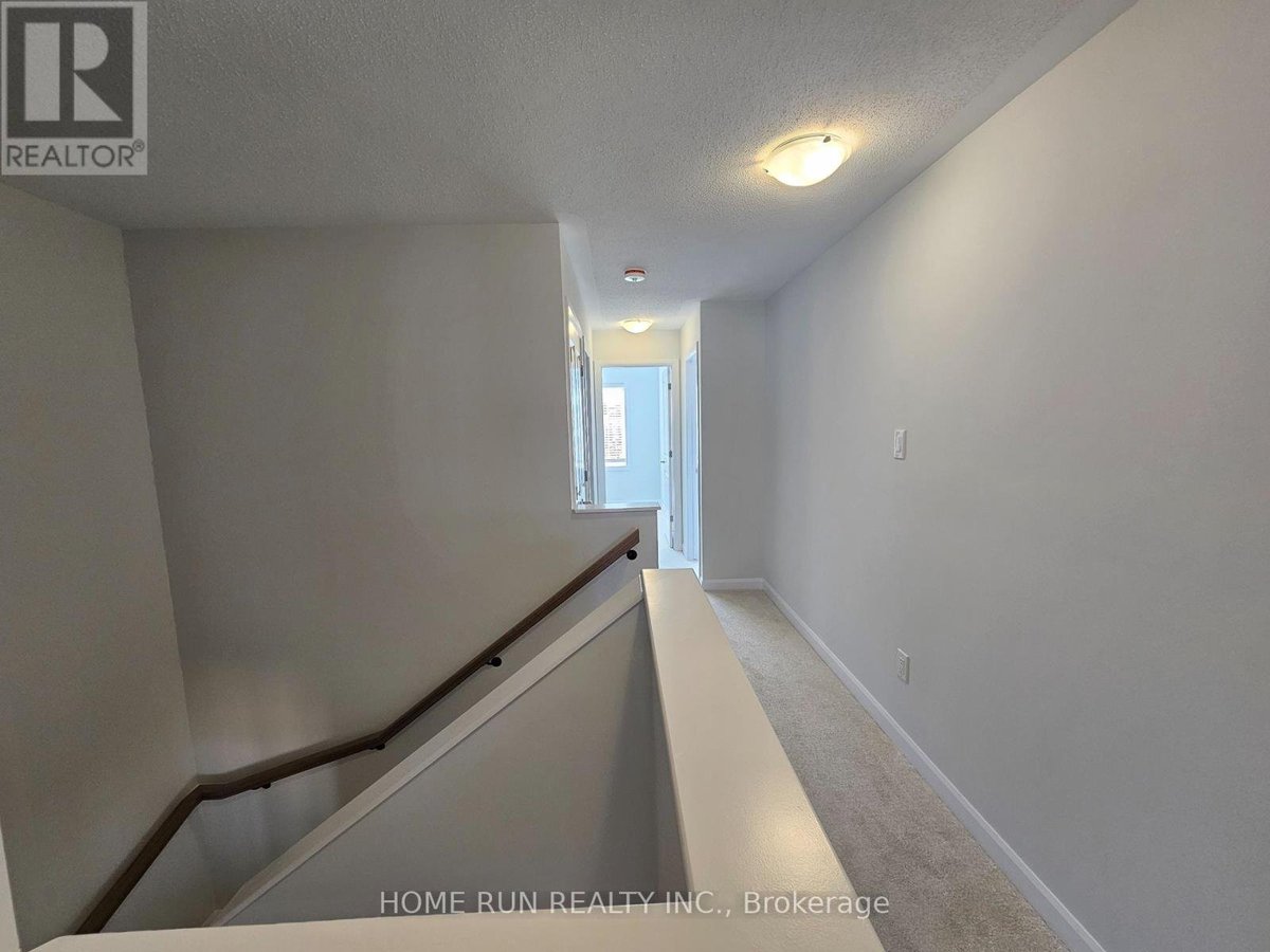 932 EILEEN VOLLICK CRESCENT - Photo 19