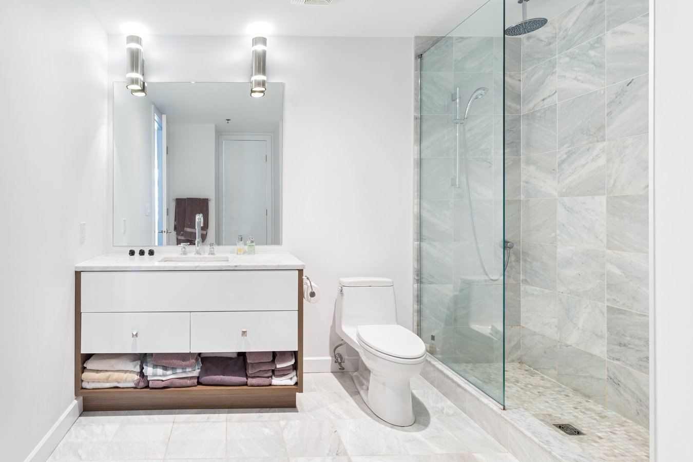 300 Lisgar Street - Photo 10