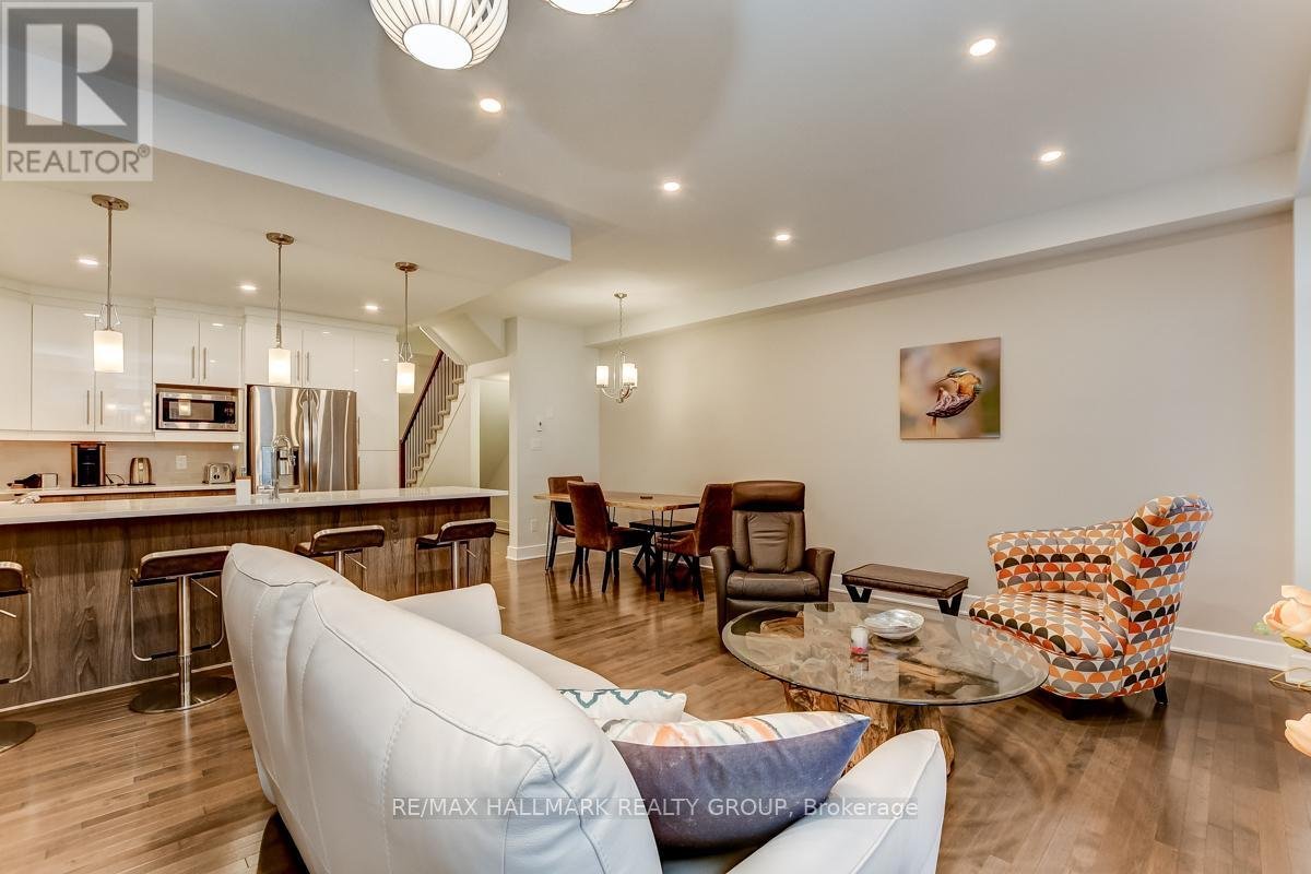 1006 SHEFFORD ROAD - Photo 8