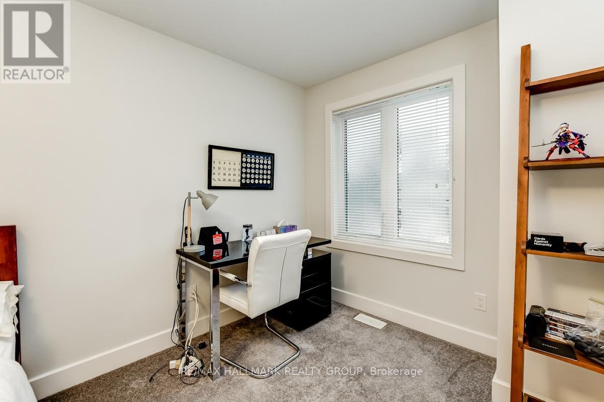 1006 SHEFFORD ROAD - Photo 23