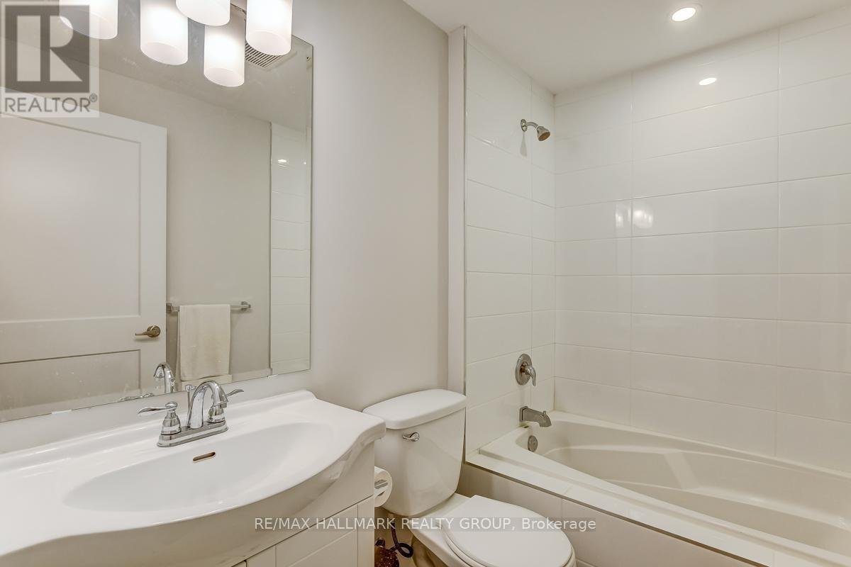 1006 SHEFFORD ROAD - Photo 33