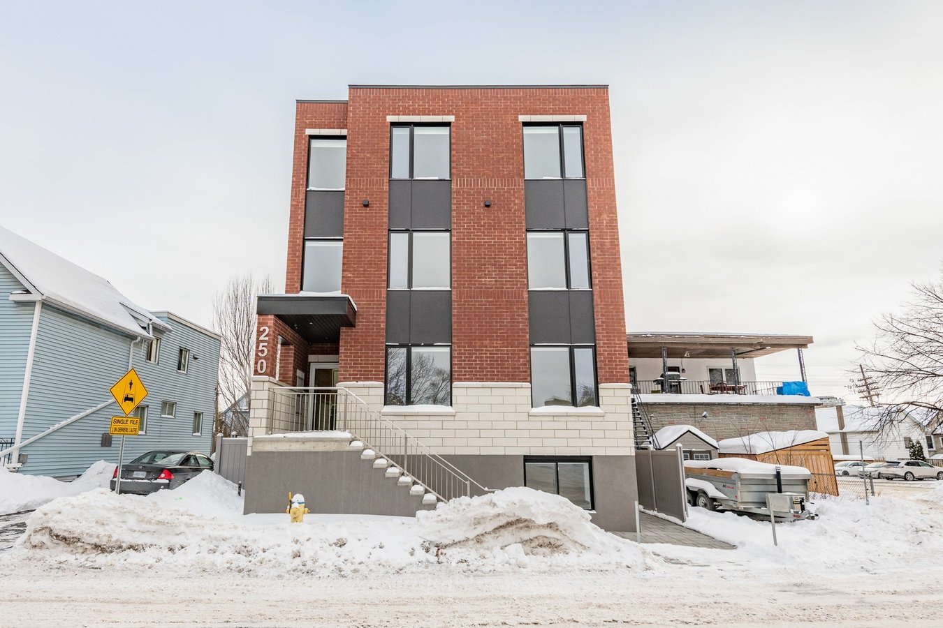 250 Shakespeare Street - Photo 1