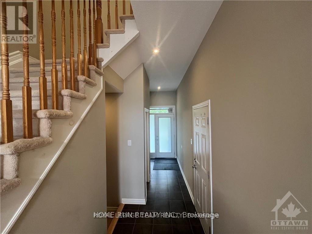 914 FLETCHER CIRCLE - Photo 2