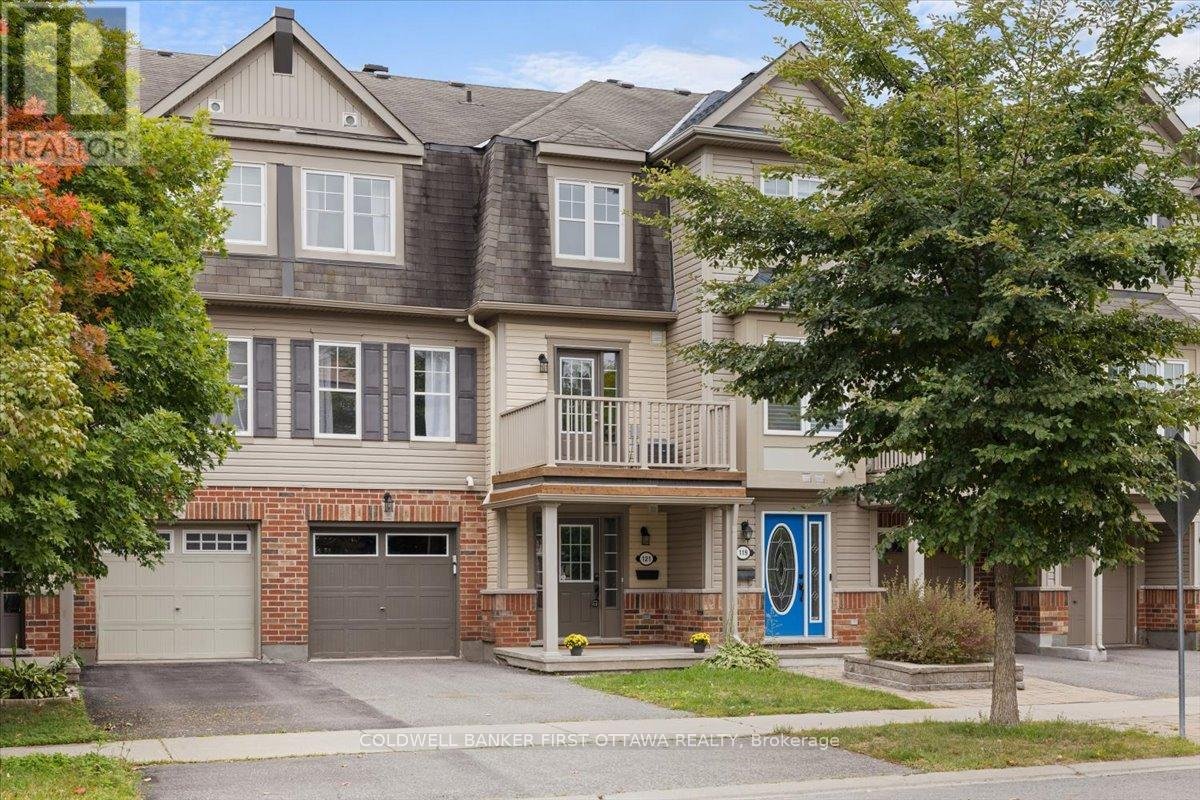 121 PAR-LA-VILLE CIRCLE - Photo 1
