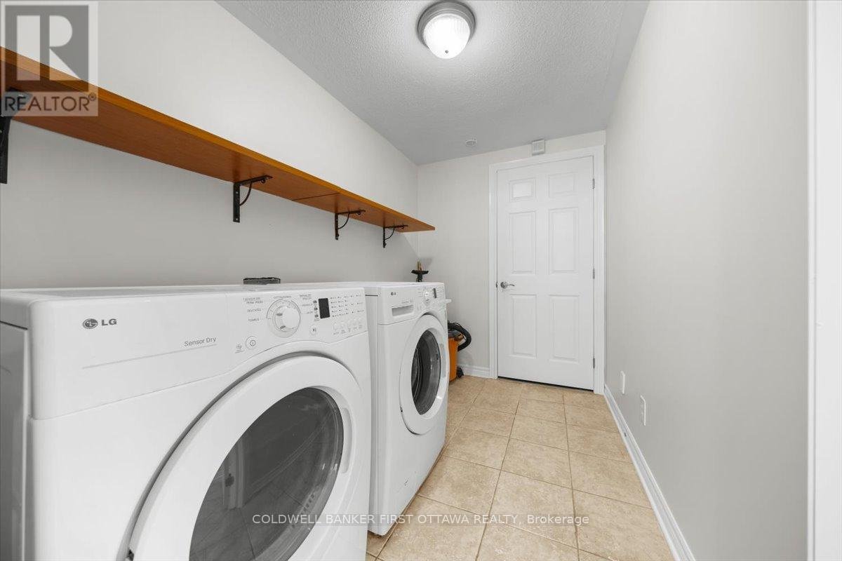 121 PAR-LA-VILLE CIRCLE - Photo 20