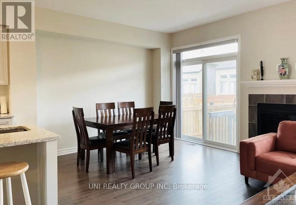 520 EARNSCLIFFE GROVE - Photo 10