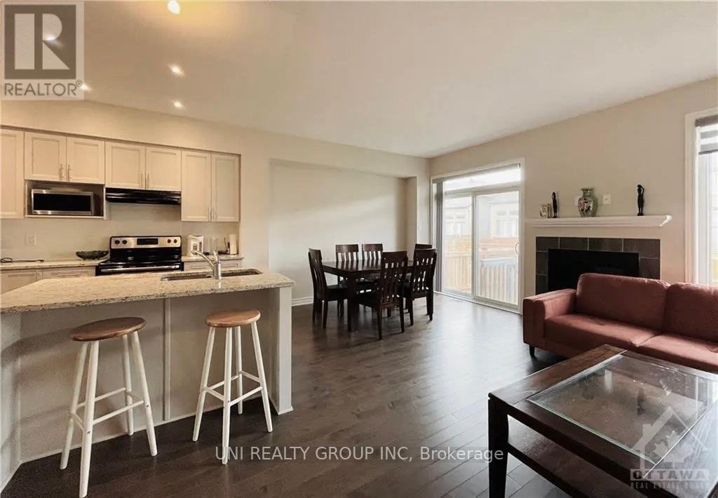 520 EARNSCLIFFE GROVE - Photo 11